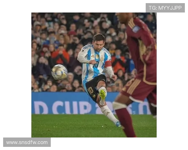 梅西闪耀全场两射两中五破防线展现王者风范